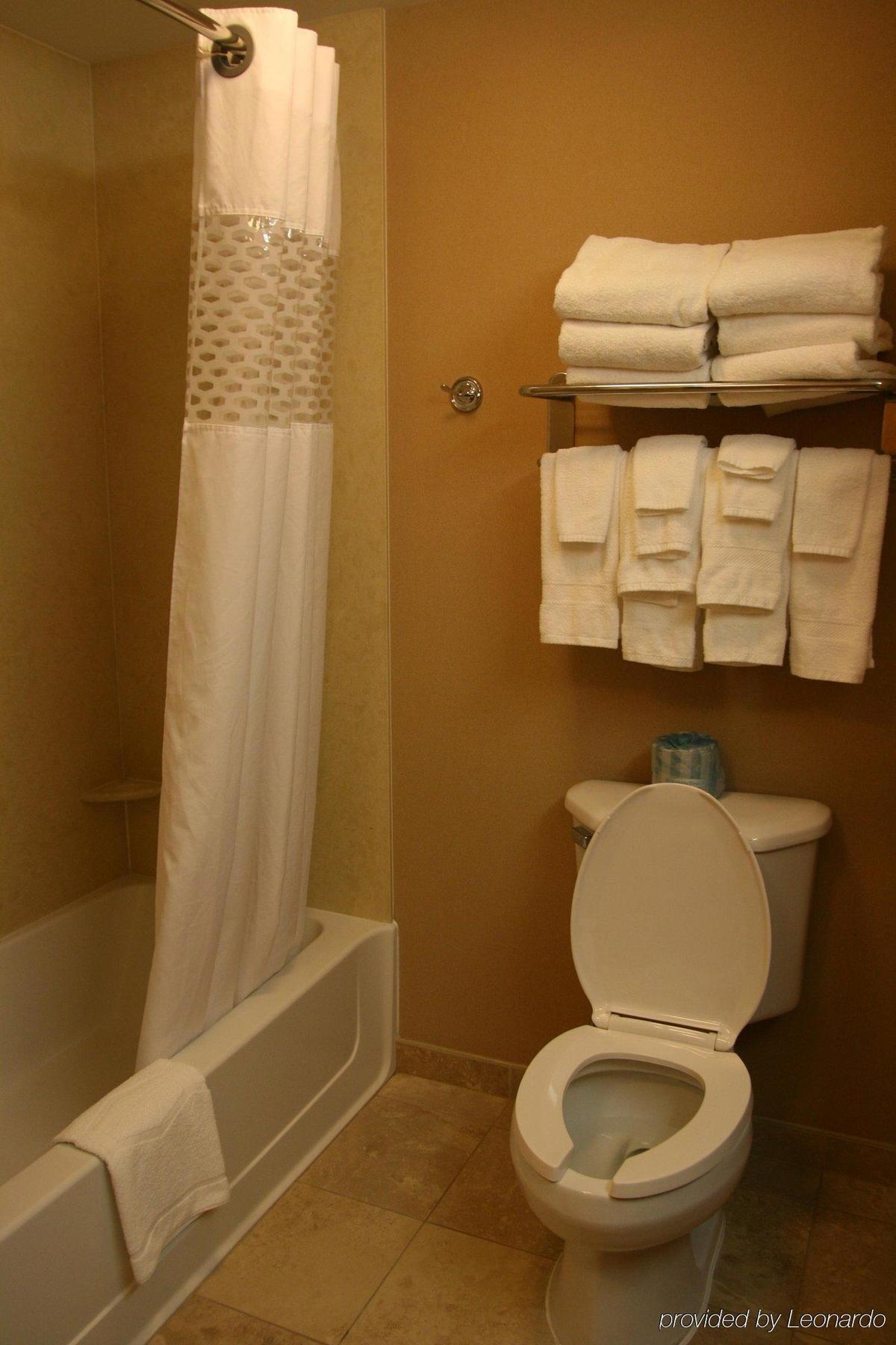 Hampton Hotel 3*